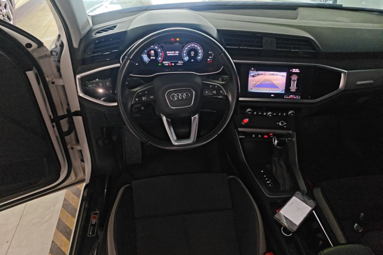 Audi Q3 2021 #11 Audi Q3 2021 car image #11