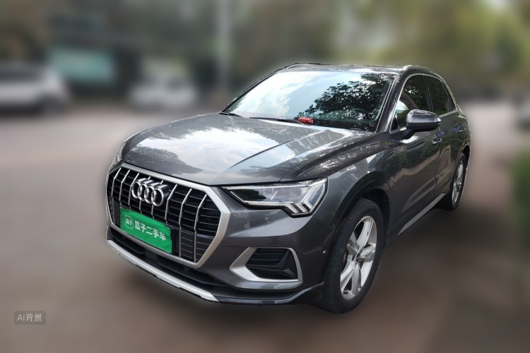Audi Q3 2021 car image #2
