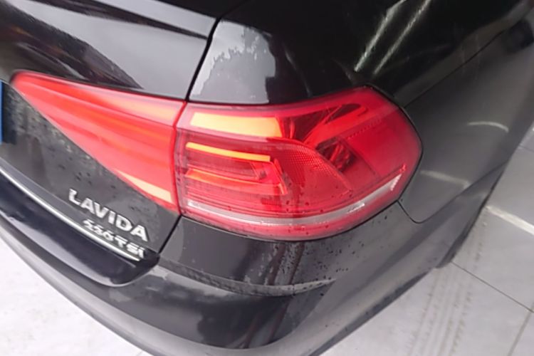 Volkswagen Lavida 2018 car image #8