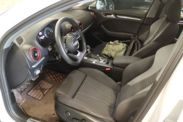 Audi A3 2020 car image #17