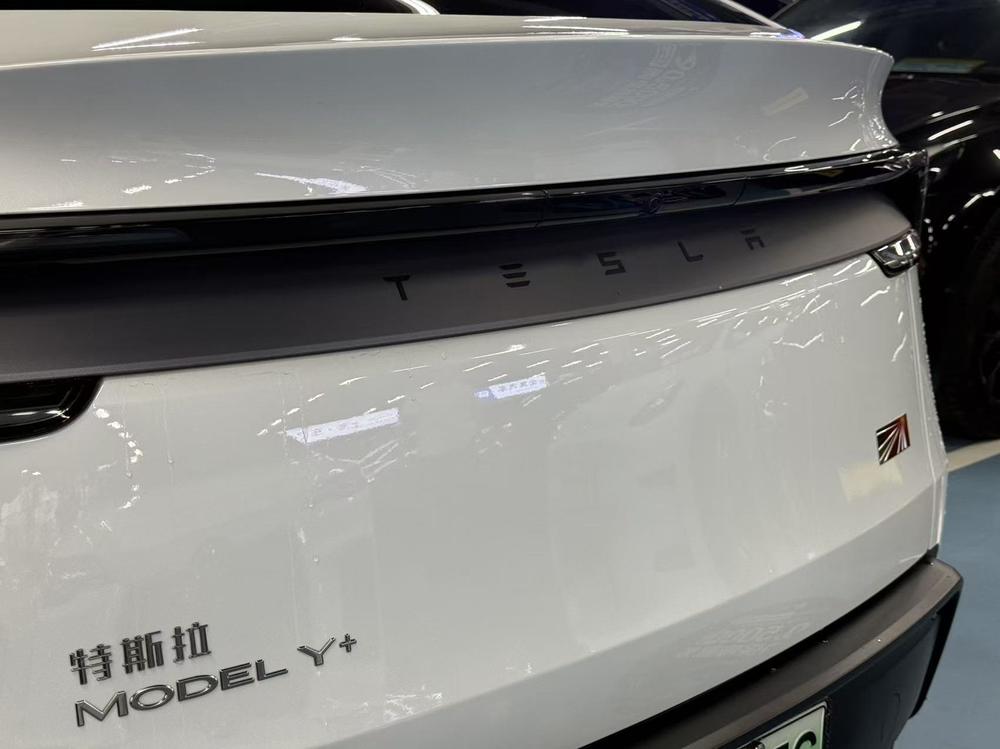 Tesla Model Y 2025 #7 Tesla Model Y 2025 immagine di auto #7