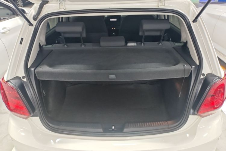Volkswagen Polo 2017 #19 Volkswagen Polo 2017 car image #19