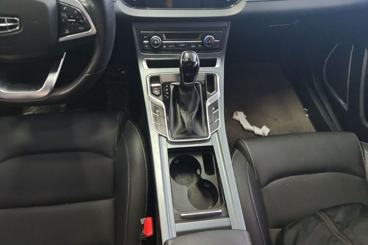 GEELY Emgrand 2021 #14 GEELY Emgrand 2021 car image #14