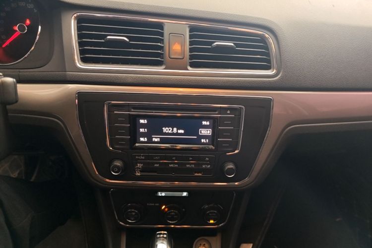 Volkswagen Lavida 2018 #17 Volkswagen Lavida 2018 car image #17