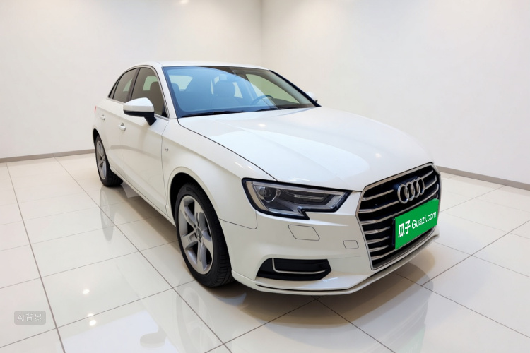 Audi A3 2019 car image #4