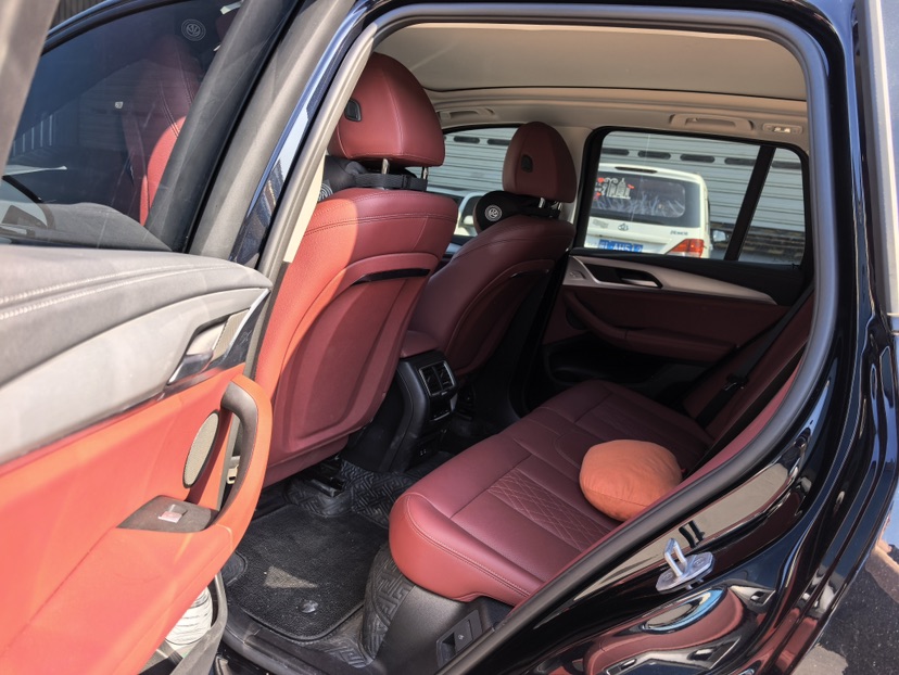 BMW iX3 2025 изображение автомобиля #6