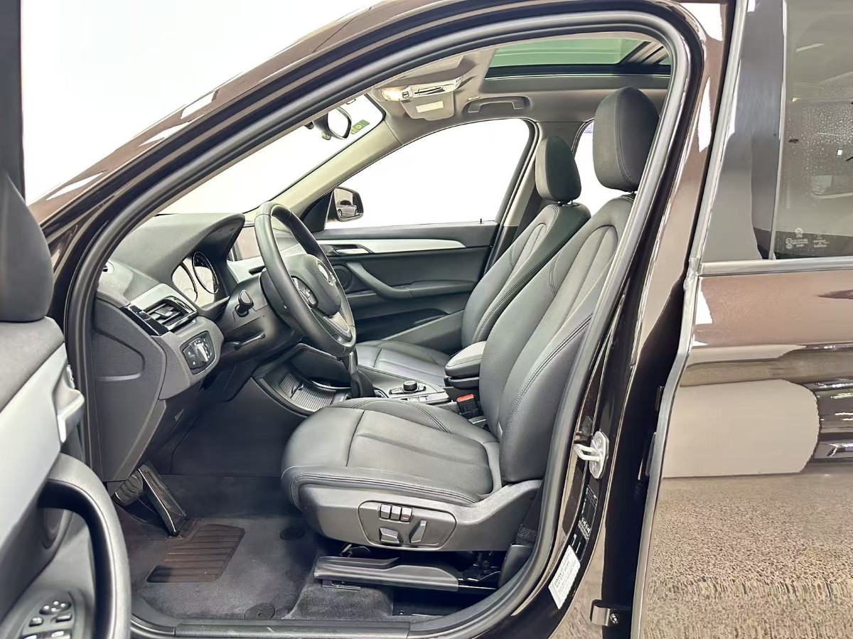 BMW X1 2019 #4 BMW X1 2019 صورة سيارة #4