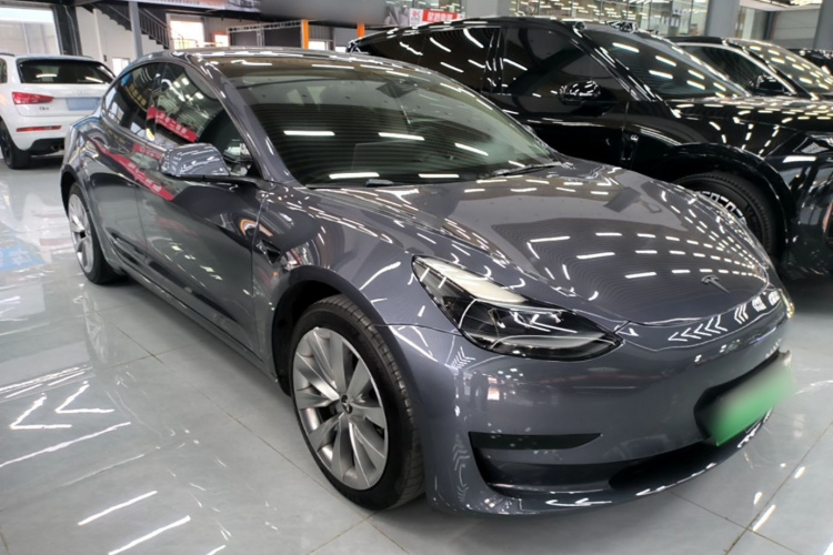 Tesla Model 3 2022 car image #4
