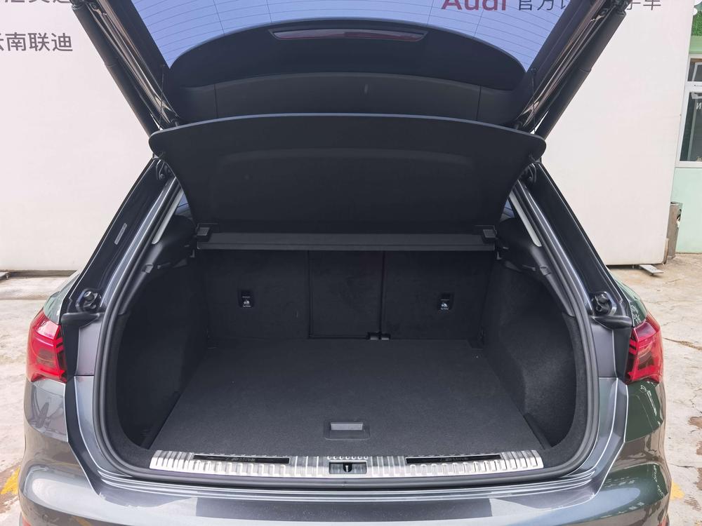Audi Q3 2019 #29 Audi Q3 2019 car image #29