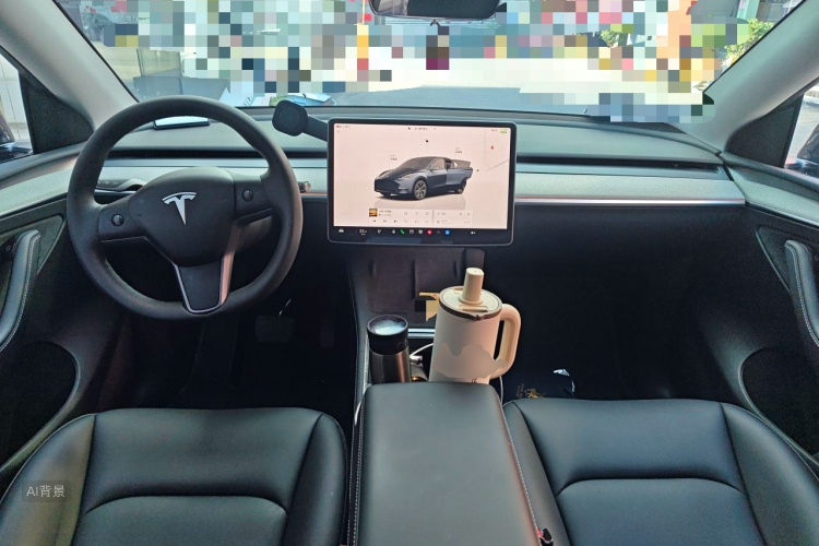 Tesla Model Y 2024 immagine di auto #11
