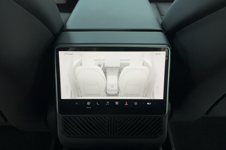 Tesla Model 3 2024 #21 Tesla Model 3 2024 car image #21