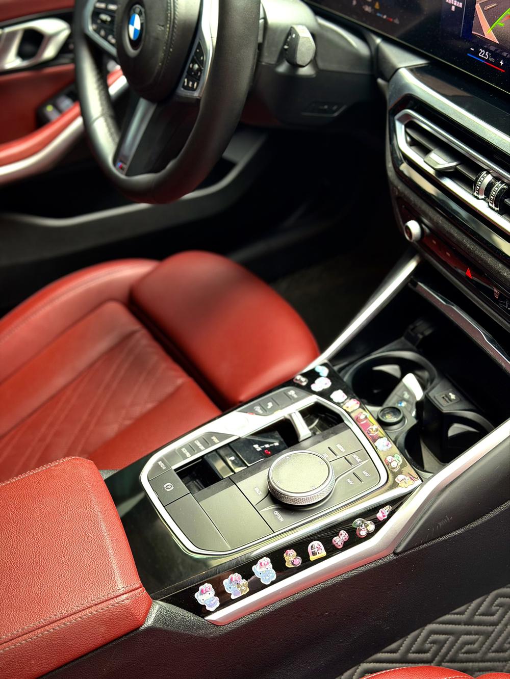 BMW 3 Series 2023 #18 BMW 3 Series 2023 صورة سيارة #18