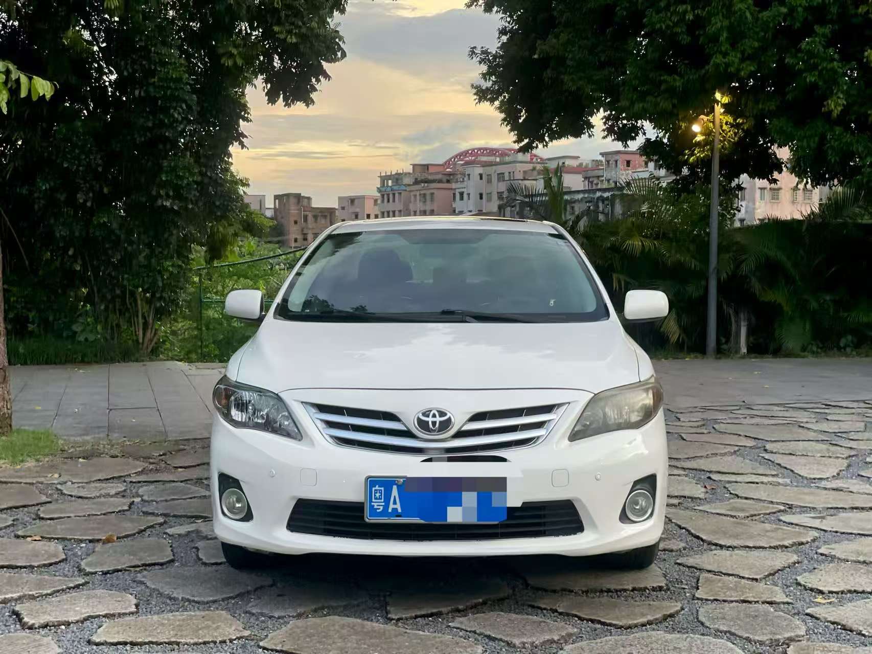 Toyota Corolla 2014 #2 Toyota Corolla 2014 car image #2