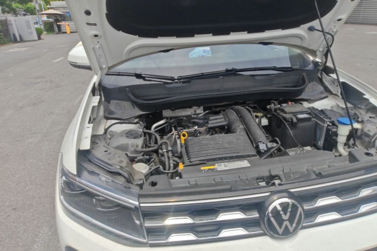 Volkswagen T-Cross 2022 #23 Volkswagen T-Cross 2022 car image #23