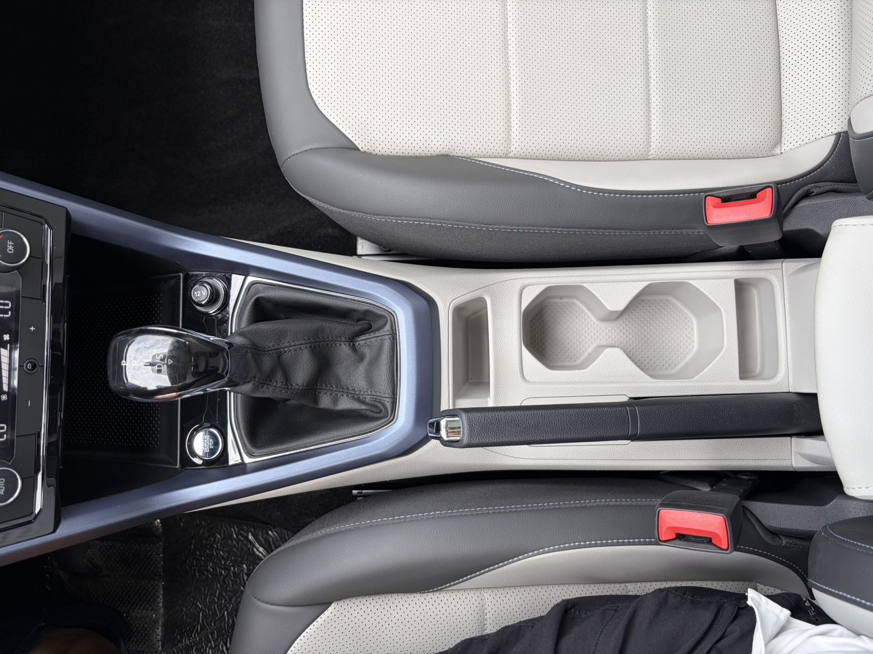 Volkswagen T-Cross 2020 #6 Volkswagen T-Cross 2020 car image #6