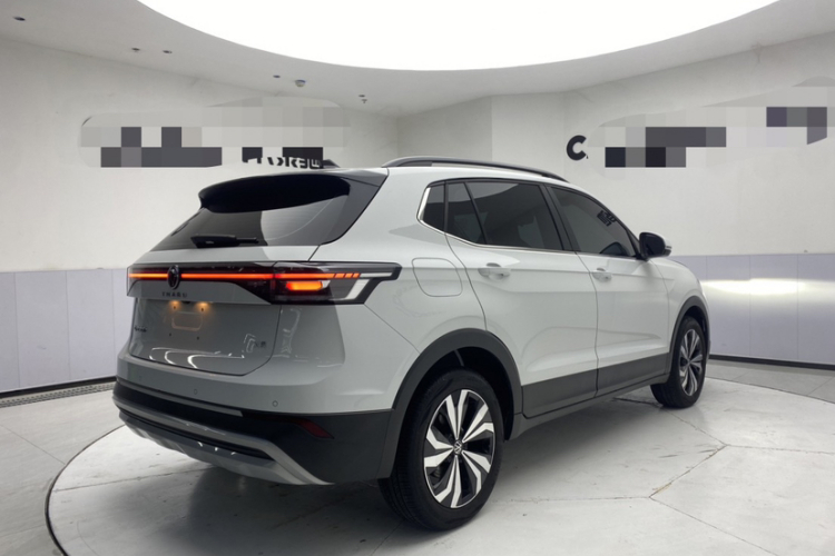 Volkswagen Tharu 2024 car image #7