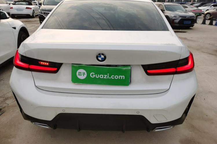 BMW 3 Series 2024 #6 BMW 3 Series 2024 car image #6