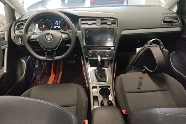 Volkswagen Golf 2020 immagine di auto #10