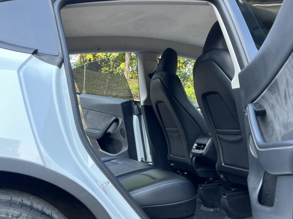 Tesla Model Y 2022 #25 Tesla Model Y 2022 car image #25