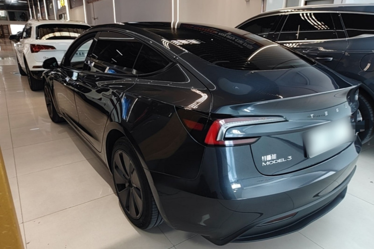 Tesla Model 3 2024 #5 Tesla Model 3 2024 car image #5