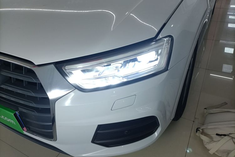 Audi Q3 2018 image de voiture #23