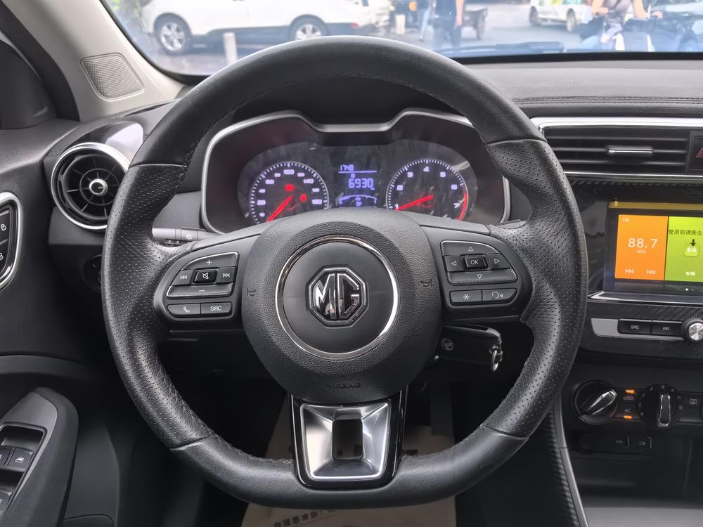 MG ZS 2018 car image #14