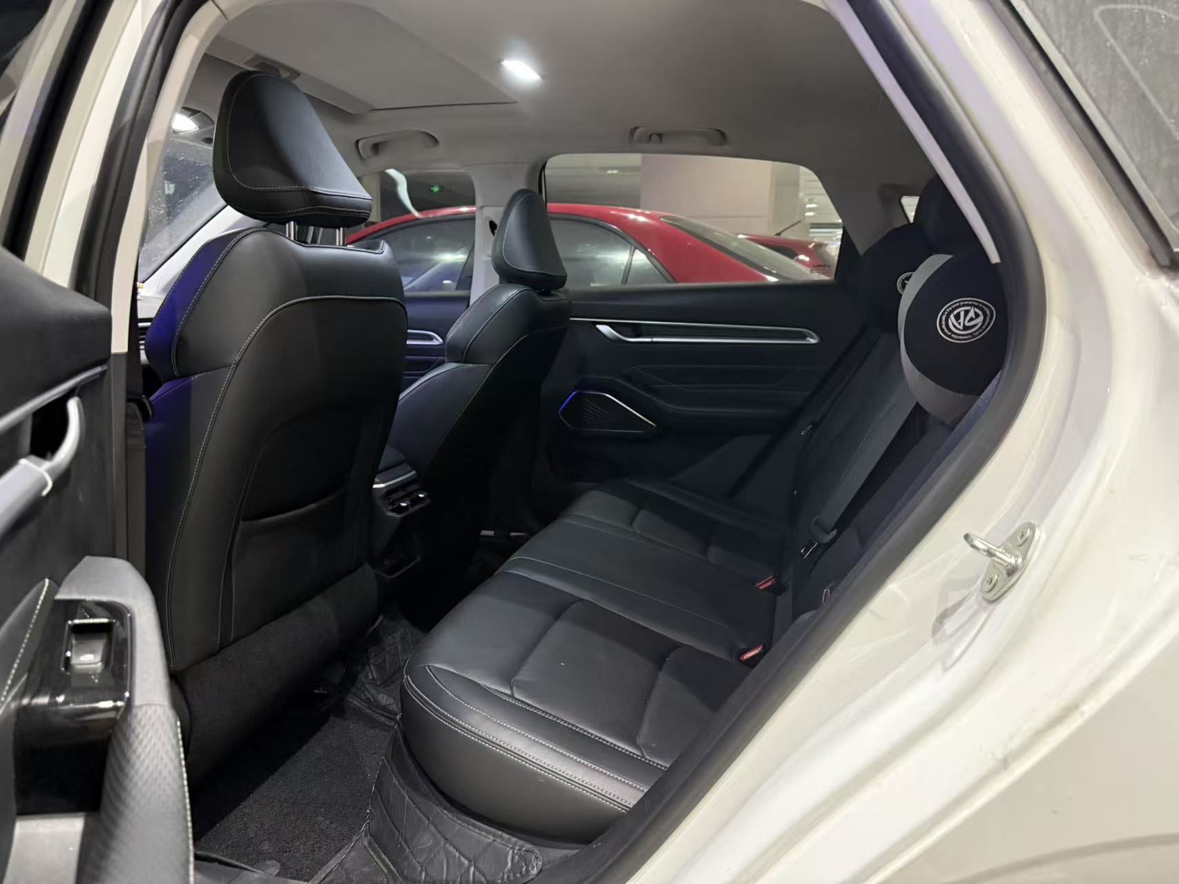 GEELY Emgrand 2021 car image #3