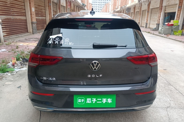 Volkswagen Golf 2021 car image #6