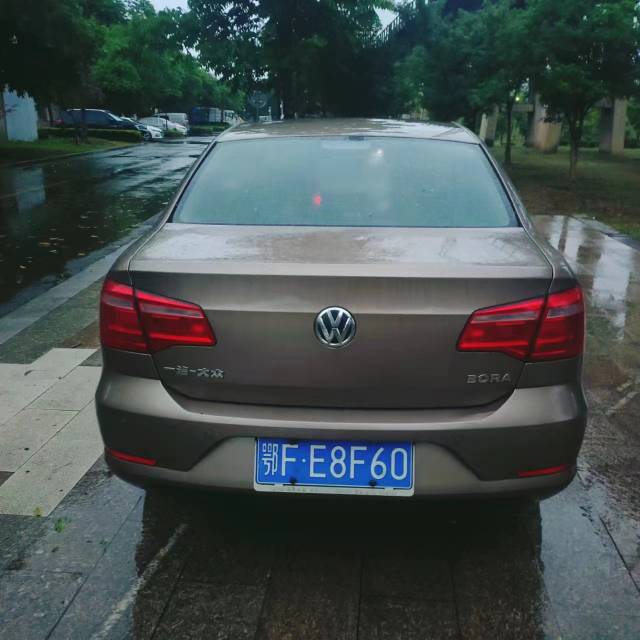 Volkswagen Bora 2015 car image #5