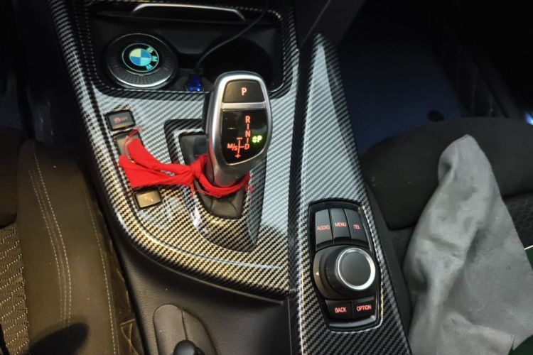 BMW 3 Series 2017 #14 BMW 3 Series 2017 car image #14
