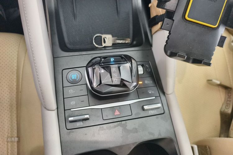 BYD YuanUP 2024 car image #16