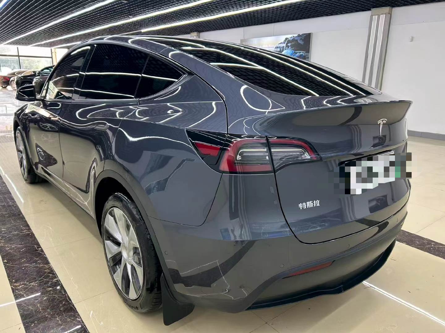 Tesla Model Y 2021 #7 Tesla Model Y 2021 car image #7