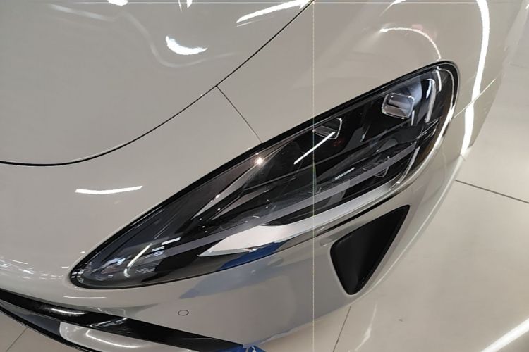 MI SU7 2024 car image #23