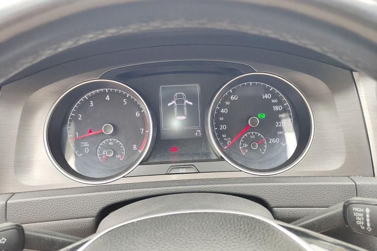 Volkswagen Golf 2016 car image #16