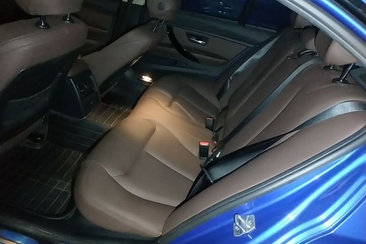 BMW 3 Series 2019 #17 BMW 3 Series 2019 car image #17