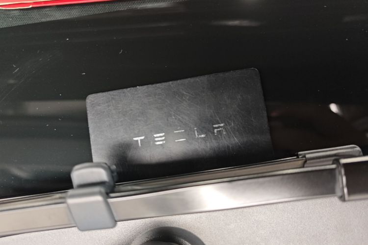 Tesla Model Y 2023 #9 Tesla Model Y 2023 car image #9