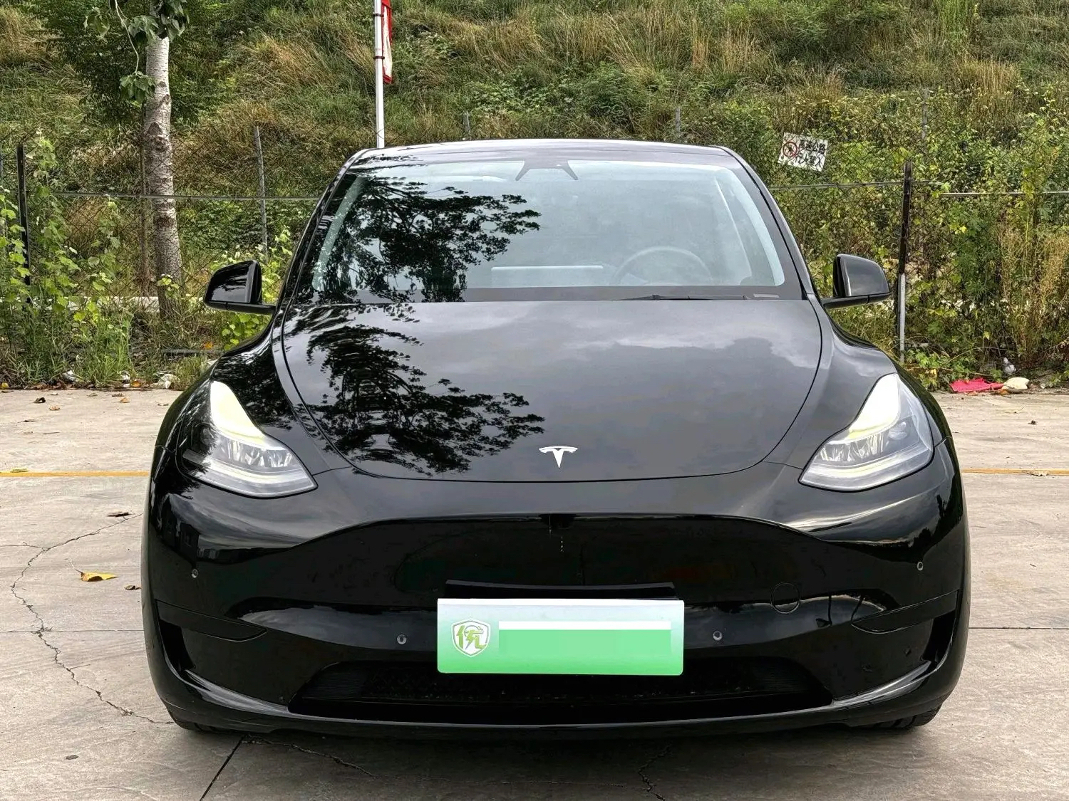Tesla Model Y 2022 #4 Tesla Model Y 2022 car image #4