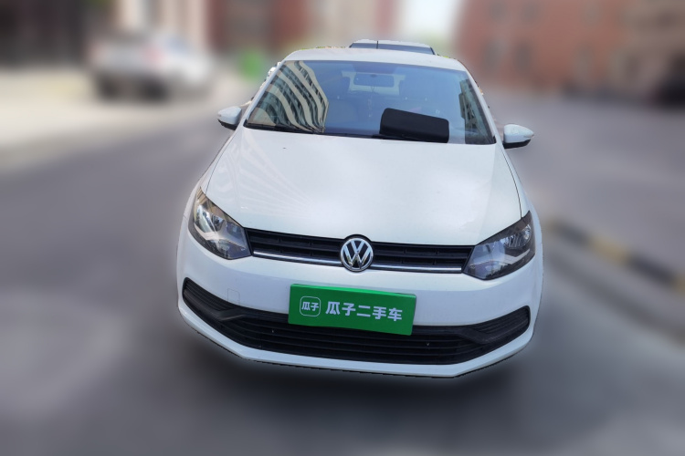 Volkswagen Polo 2019 car image #3