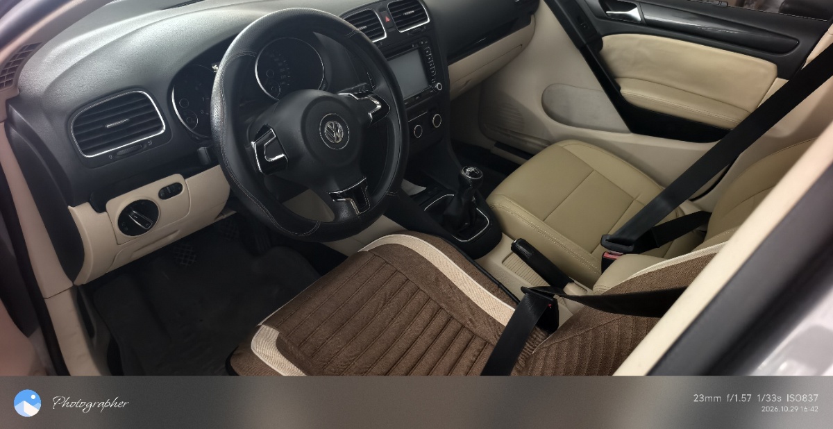 Volkswagen Golf 2011 imagem de carro #4