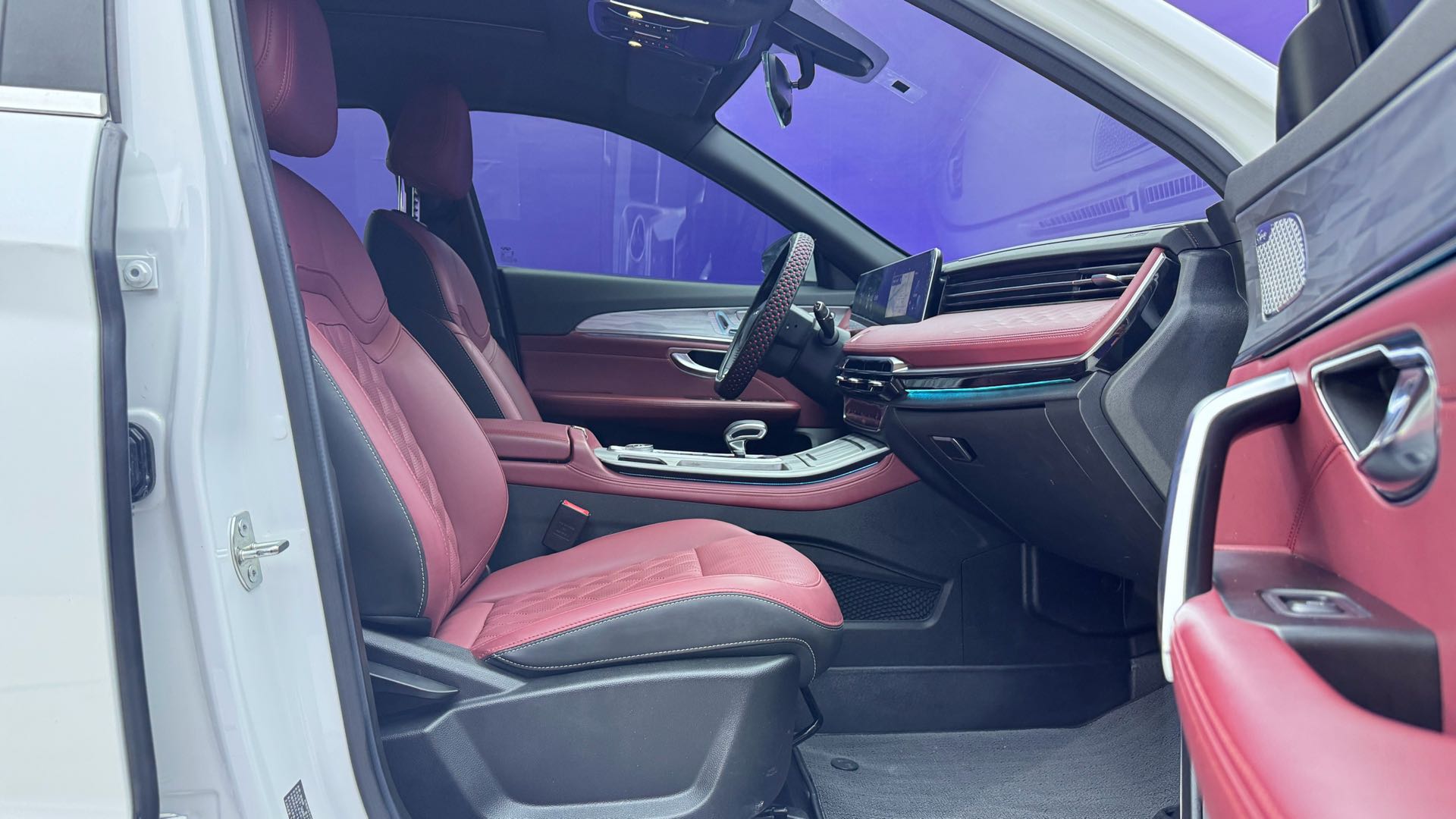 Jetour X70 PLUS 2023 #10 Jetour X70 PLUS 2023 car image #10