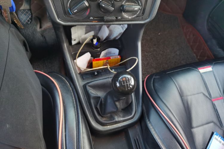 Volkswagen Santana 2019 car image #14