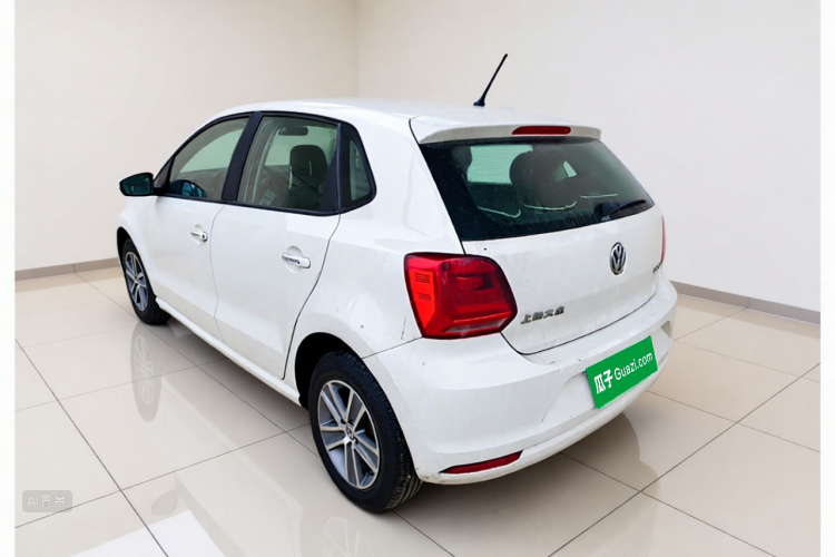 Volkswagen Polo 2015 #5 Volkswagen Polo 2015 car image #5