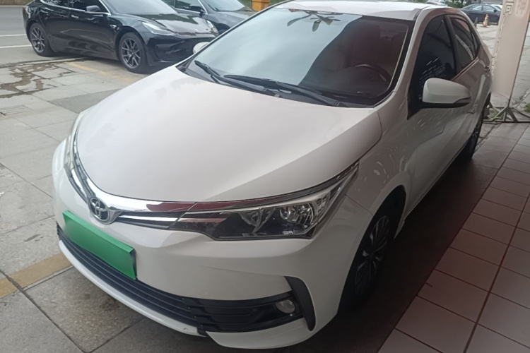 Toyota Corolla 2017 car image #2