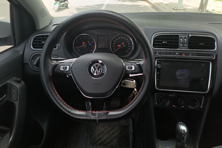 Volkswagen Polo 2018 #11 Volkswagen Polo 2018 car image #11