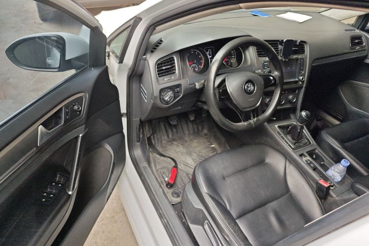 Volkswagen Golf 2015 صورة سيارة #16