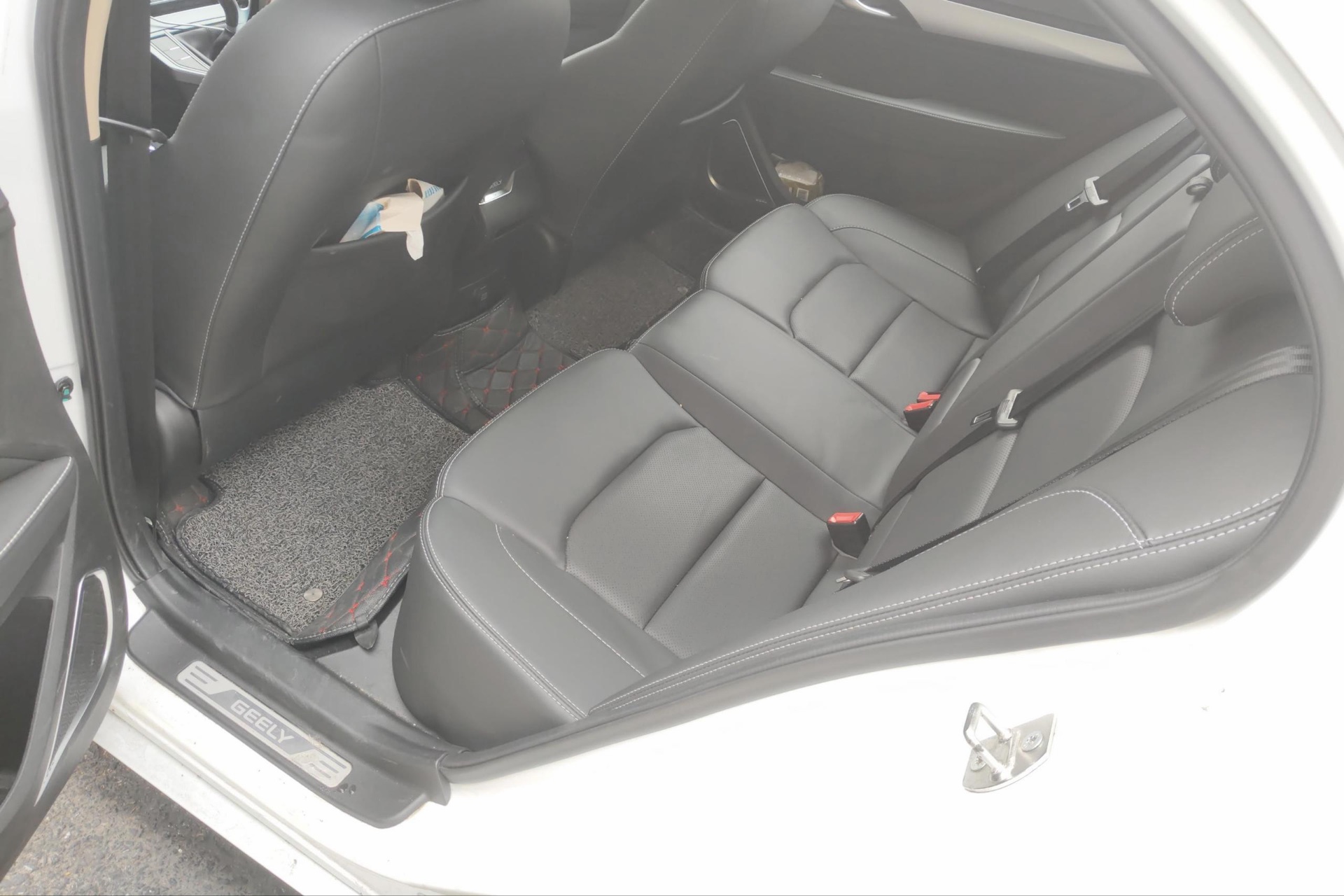 GEELY Emgrand 2018 صورة سيارة #5