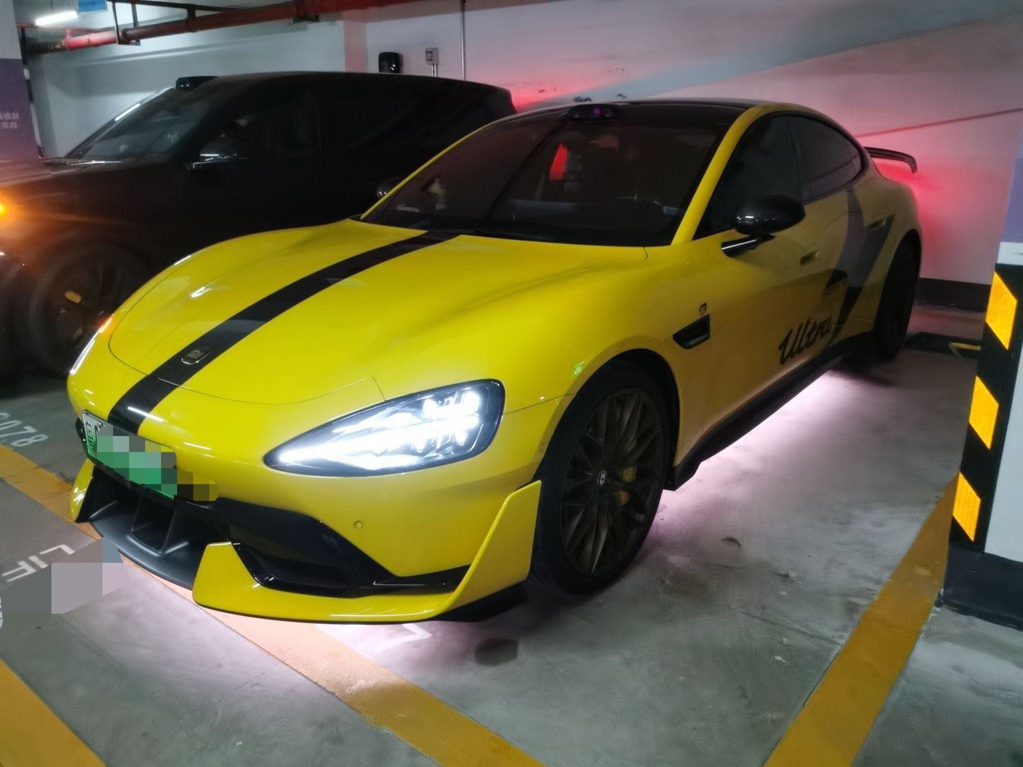 MI SU7 Ultra 2025 car image 