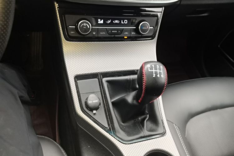 GEELY Emgrand GS 2017 #14 GEELY Emgrand GS 2017 car image #14