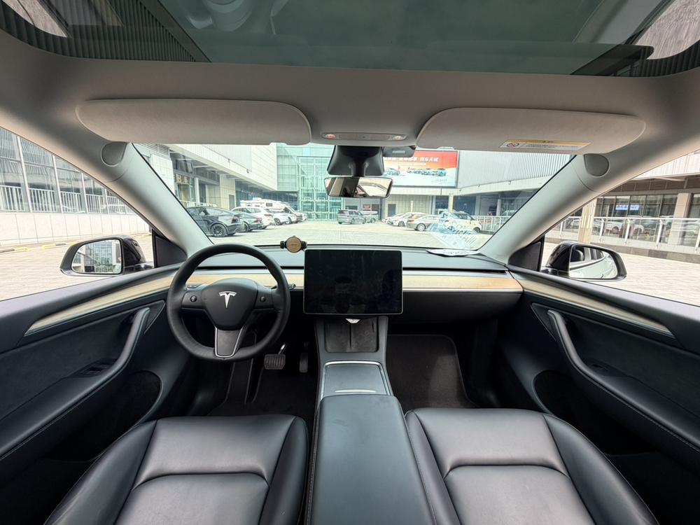 Tesla Model Y 2021 #12 Tesla Model Y 2021 صورة سيارة #12