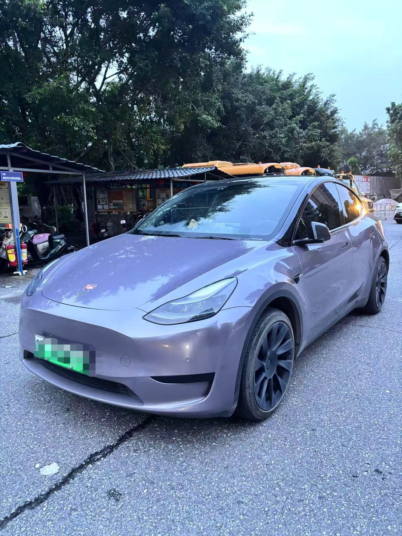 Tesla Model Y 2022 Tesla Model Y 2022 car image